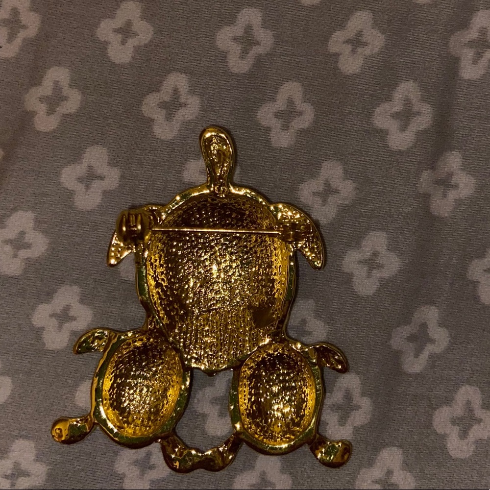 Turtle Pin - Picture 2 of 2